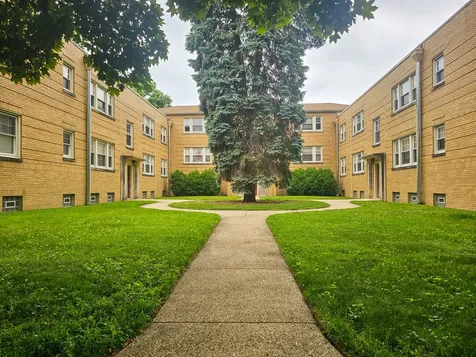 86 Lincoln Avenue Riverside IL 60546