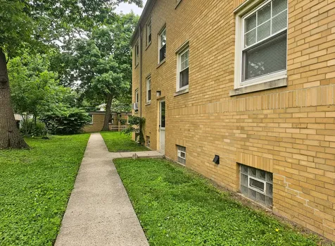 86 Lincoln Avenue Riverside IL 60546