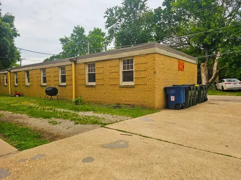 86 Lincoln Avenue Riverside IL 60546