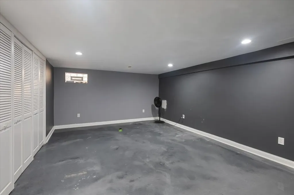 1700 West 103rd Street Chicago IL 60643