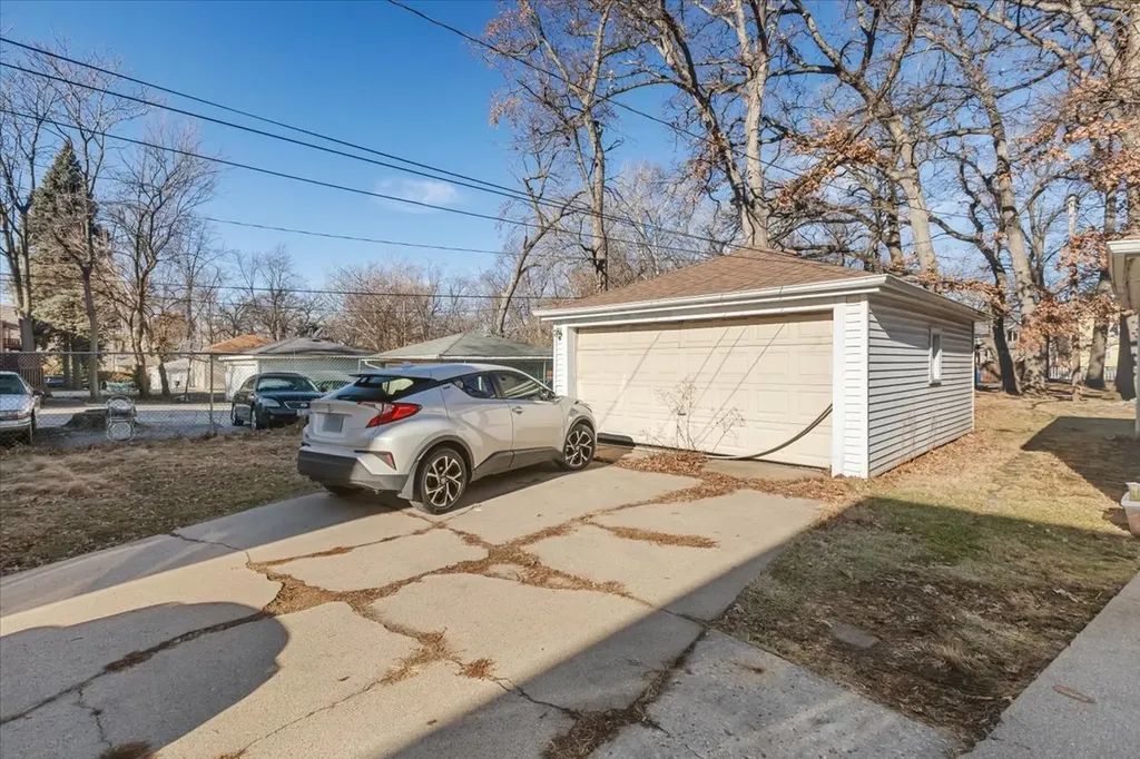 1700 West 103rd Street Chicago IL 60643