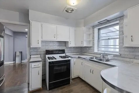 1700 West 103rd Street Chicago IL 60643