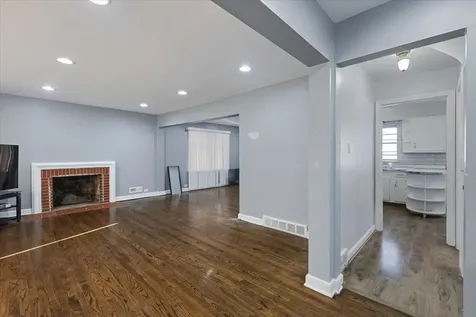 1700 West 103rd Street Chicago IL 60643