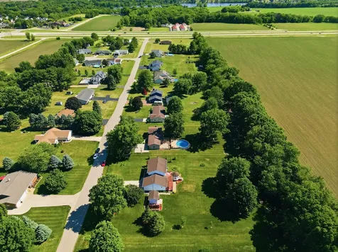 1665 Hill Drive Dixon IL 61021