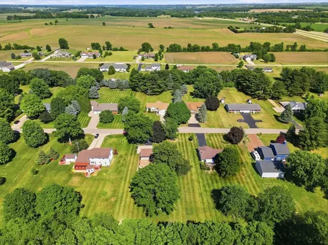 1665 Hill Drive Dixon IL 61021