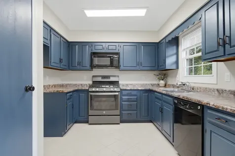 1665 Hill Drive Dixon IL 61021