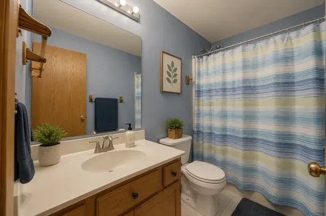 684 Regent Drive Crystal Lake IL 60014