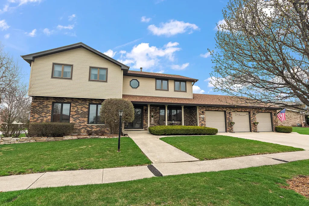 16748 Richards Drive Tinley Park IL 60477