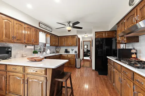 16748 Richards Drive Tinley Park IL 60477