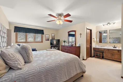 16748 Richards Drive Tinley Park IL 60477