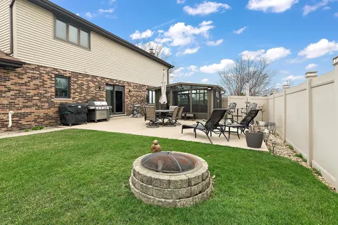 16748 Richards Drive Tinley Park IL 60477