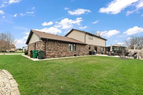 16748 Richards Drive Tinley Park IL 60477