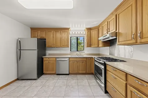 6010 Lake Bluff Drive Tinley Park IL 60477
