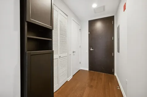 240 East Illinois Street Chicago IL 60611