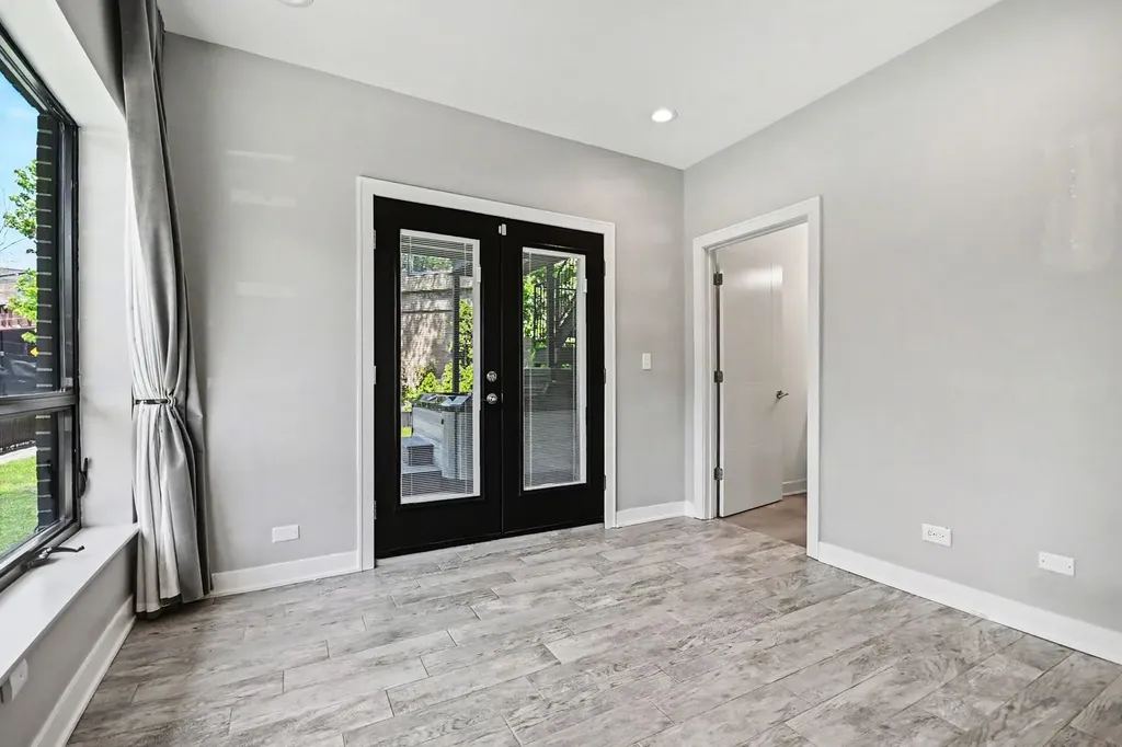 1755 North Winnebago Avenue Chicago IL 60647