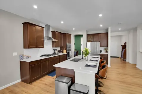 2220 Walnut Glen Boulevard Island Lake IL 60042