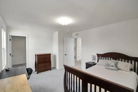 2220 Walnut Glen Boulevard Island Lake IL 60042