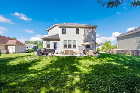 2220 Walnut Glen Boulevard Island Lake IL 60042