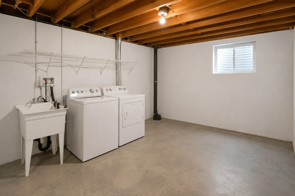 1835 East 79th Street Chicago IL 60649