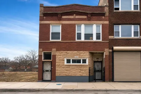 1835 East 79th Street Chicago IL 60649