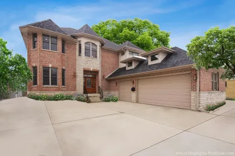 507 Locust Road Wilmette IL 60091