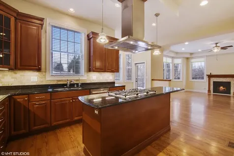 507 Locust Road Wilmette IL 60091