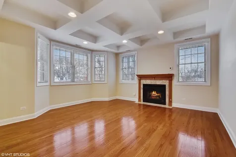 507 Locust Road Wilmette IL 60091