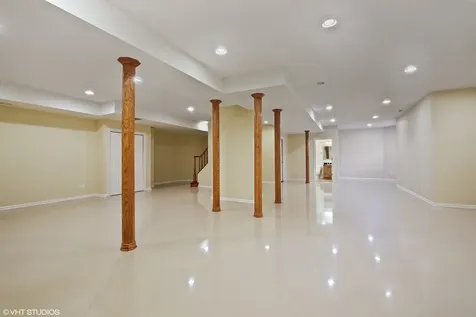 507 Locust Road Wilmette IL 60091