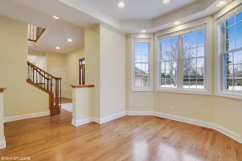 507 Locust Road Wilmette IL 60091