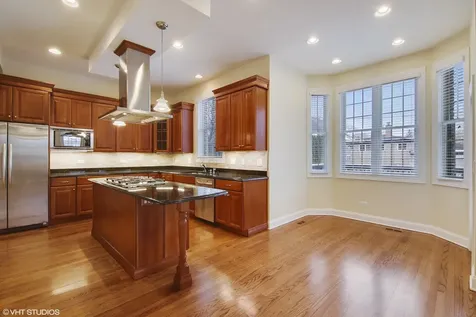 507 Locust Road Wilmette IL 60091