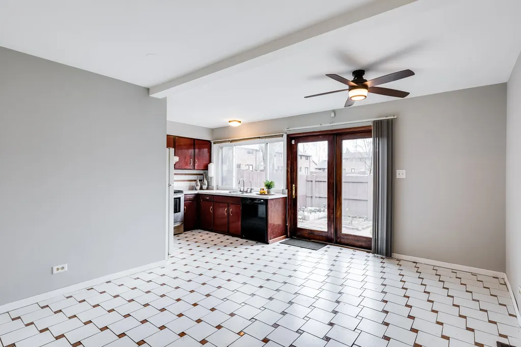 18W269 Kirkland Lane Villa Park IL 60181