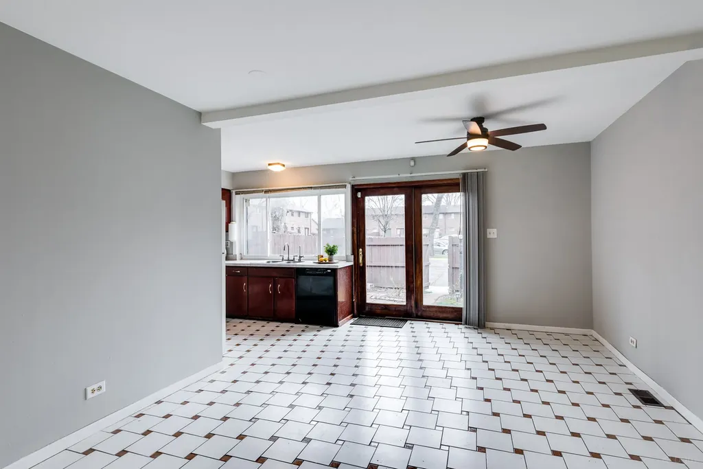 18W269 Kirkland Lane Villa Park IL 60181