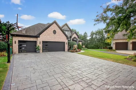 701 Caitlin Court Grayslake IL 60030