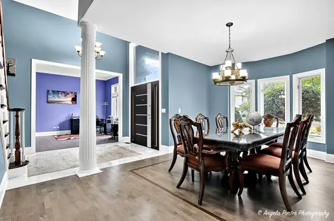 701 Caitlin Court Grayslake IL 60030