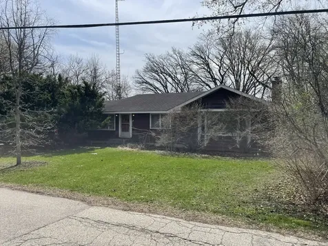 1613 South Street Crystal Lake IL 60014