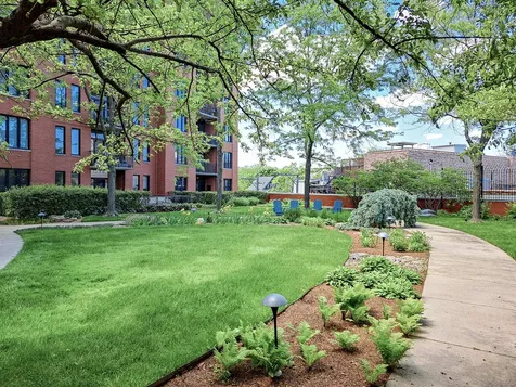 3232 North Halsted Street Chicago IL 60657