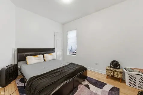 6337 South Rockwell Street Chicago IL 60629