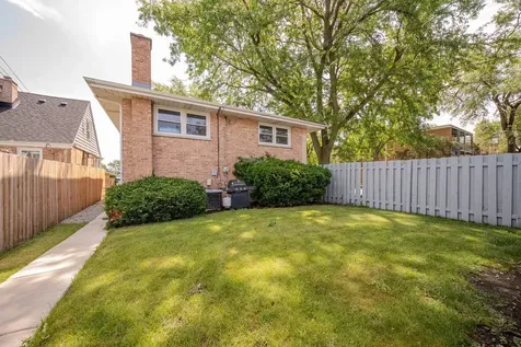 1944 South 15th Avenue Broadview IL 60155