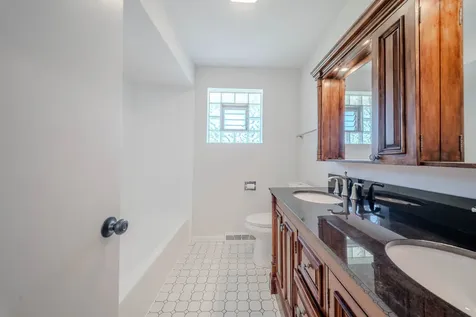 1944 South 15th Avenue Broadview IL 60155