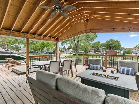 715 Monterrey Terrace Mchenry IL 60050