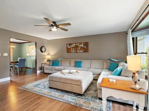 715 Monterrey Terrace Mchenry IL 60050
