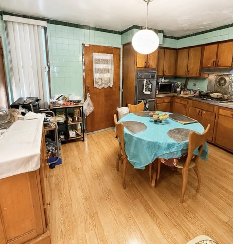 6348 South Rhodes Avenue Chicago IL 60637