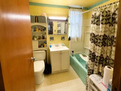 6348 South Rhodes Avenue Chicago IL 60637