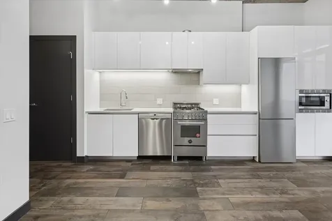 171 North Aberdeen Street Chicago IL 60607