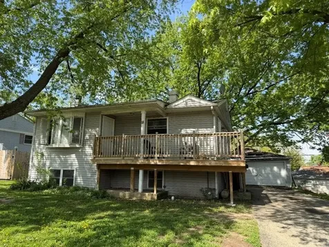 18 Birch Street Carpentersville IL 60110
