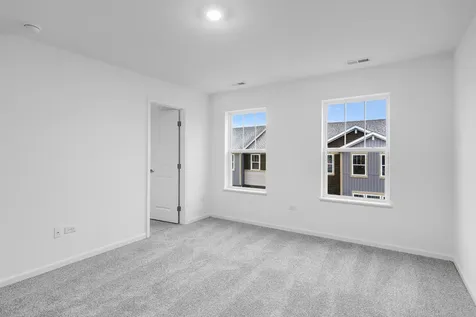 437 Red Oak Circle Volo IL 60020