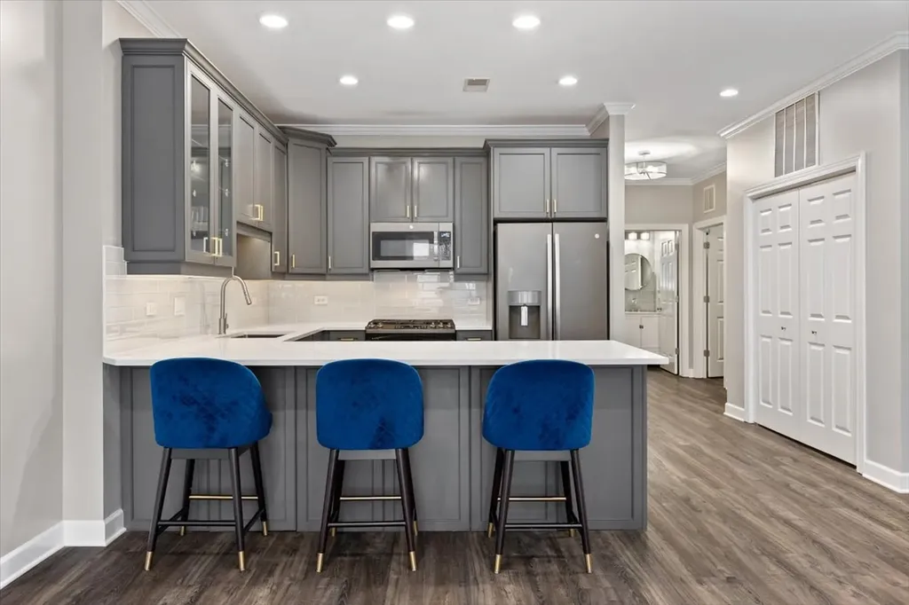 4553 North Magnolia Avenue Chicago IL 60640