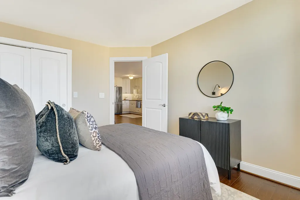 2020 North Lincoln Park West Chicago IL 60614