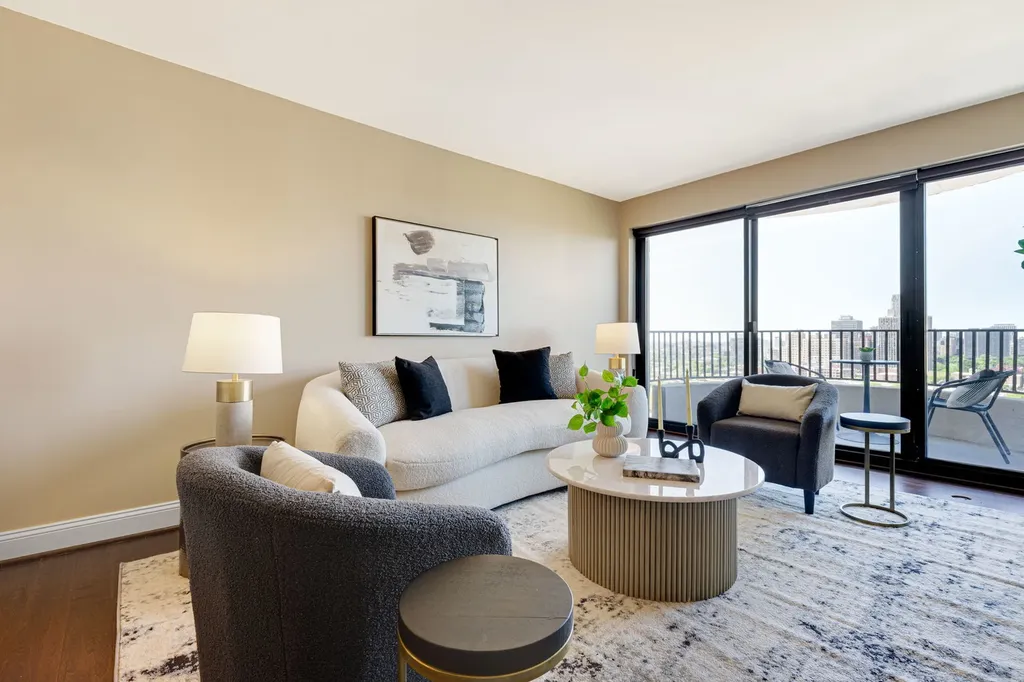 2020 North Lincoln Park West Chicago IL 60614