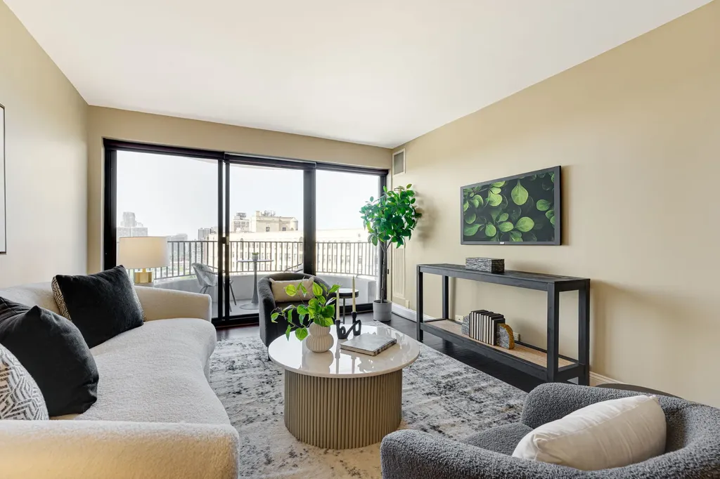 2020 North Lincoln Park West Chicago IL 60614